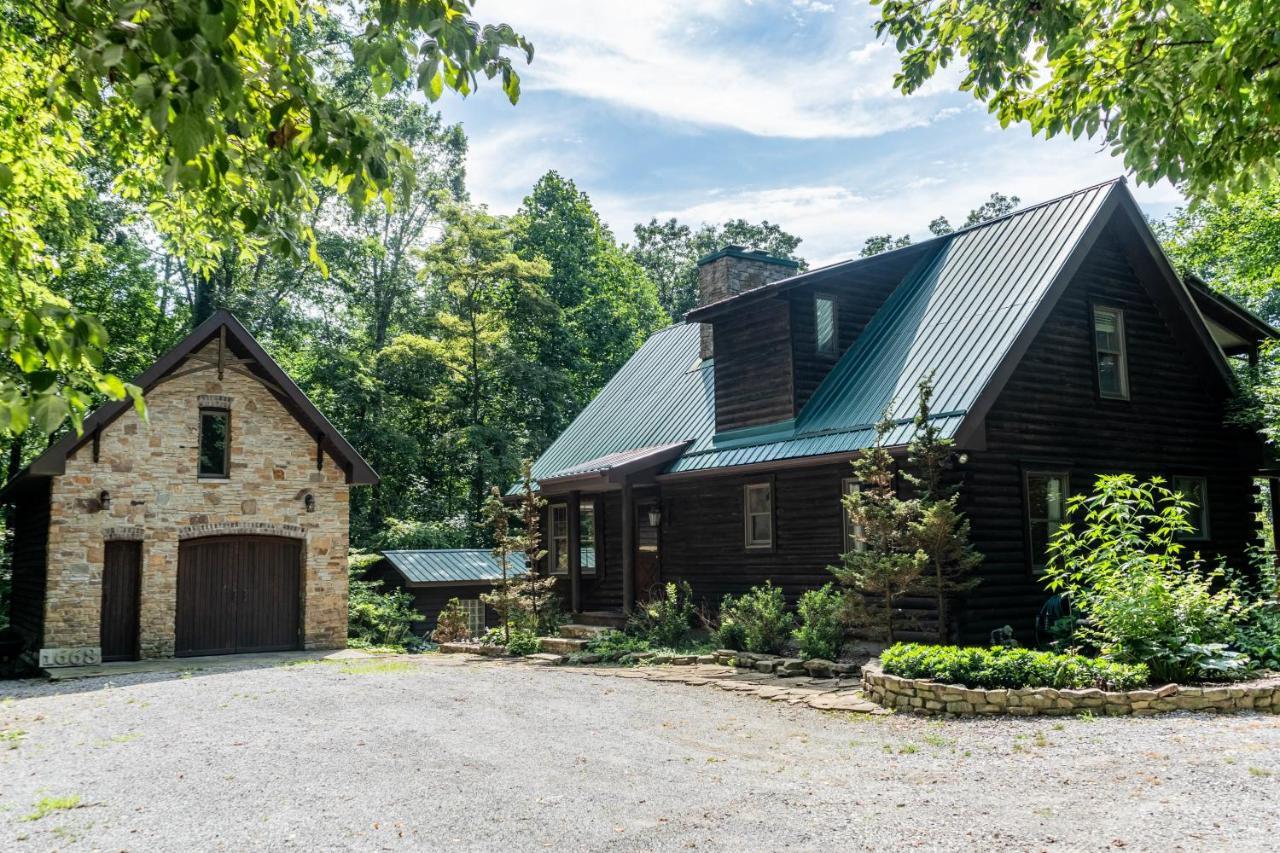 Cozy 2 Bedroom Cabin Nestled In Wooded Hideaway Monterey Exterior photo